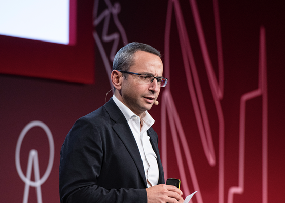 photo of Prof. Laurent Salomon 